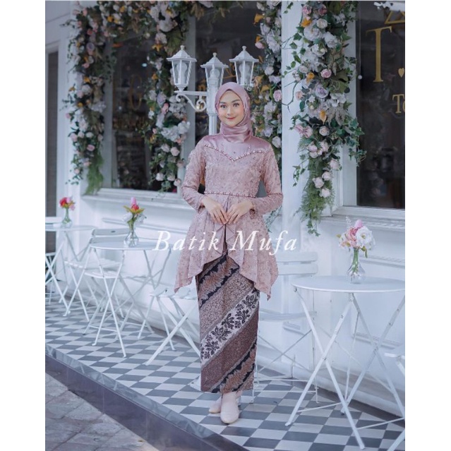 Set Kebaya Couple Laffeya Brown | KEBAYA BROKAT Kebaya tunangan kebaya lamara kebaya wisuda terbaru kebaya modern