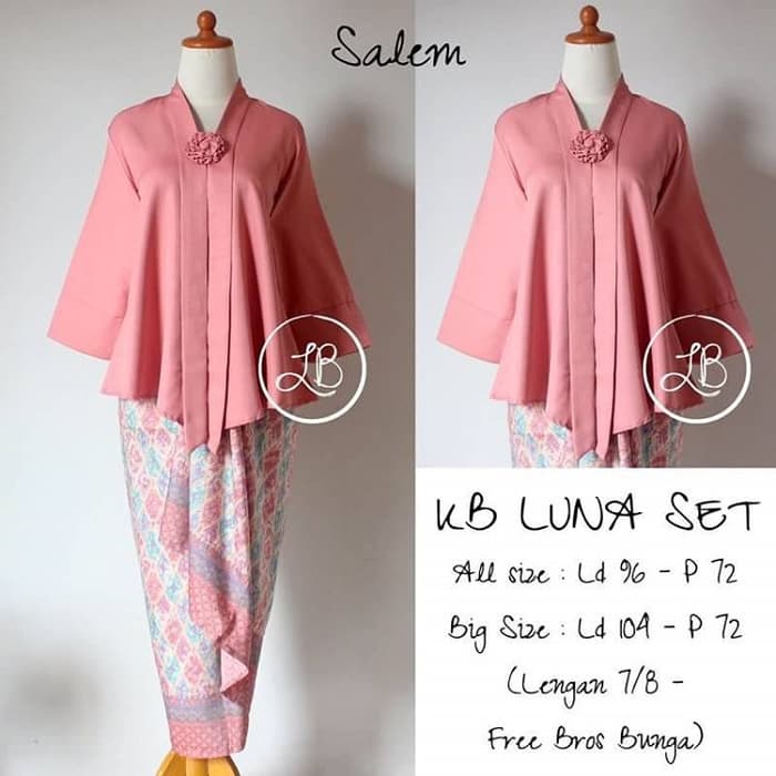 Setelan Kebaya Floy Kutu Baru Luna Peach.