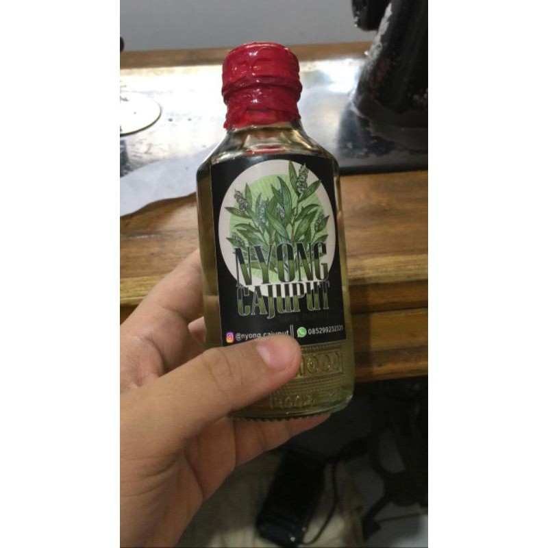 MINYAK KAYU PUTIH ASLI PULAU BURU NAMLEA