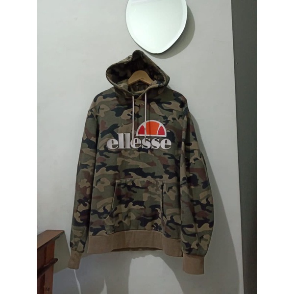 jaket ellesse camo