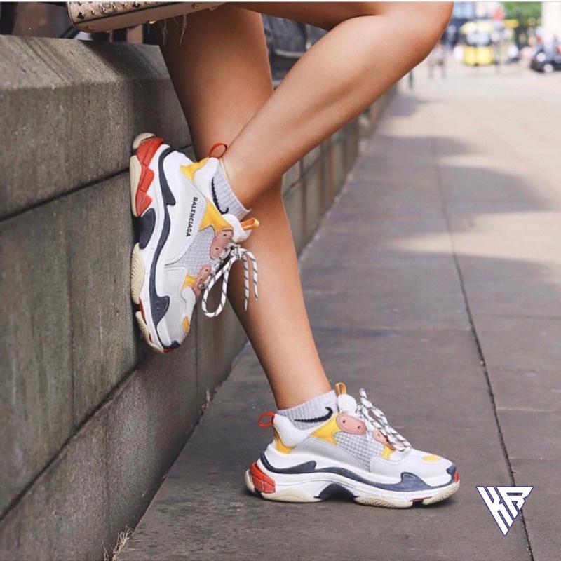 Balenciaga Triple S Womens (Sepatu Sneakers Cewe / Wanita)