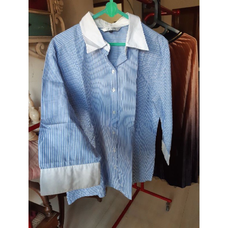 Preloved kemeja wanita / baju wanita Valino Donna