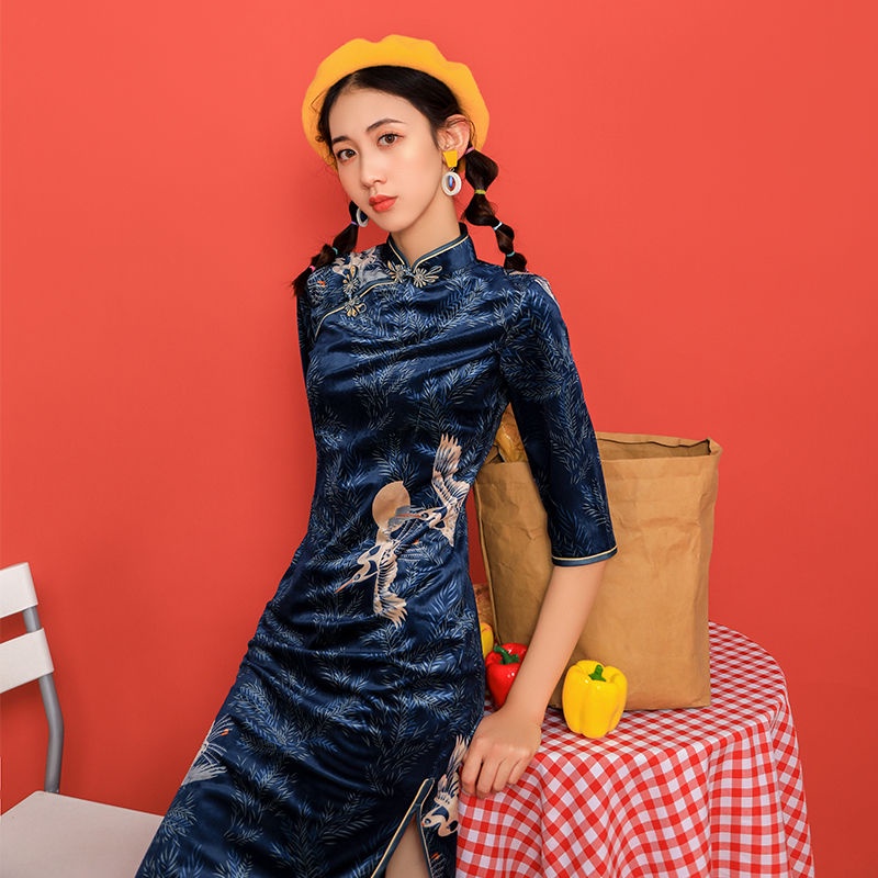 2021 spring and autumn new cheongsam young girl Chinese style improved retro cheongsam medium long s