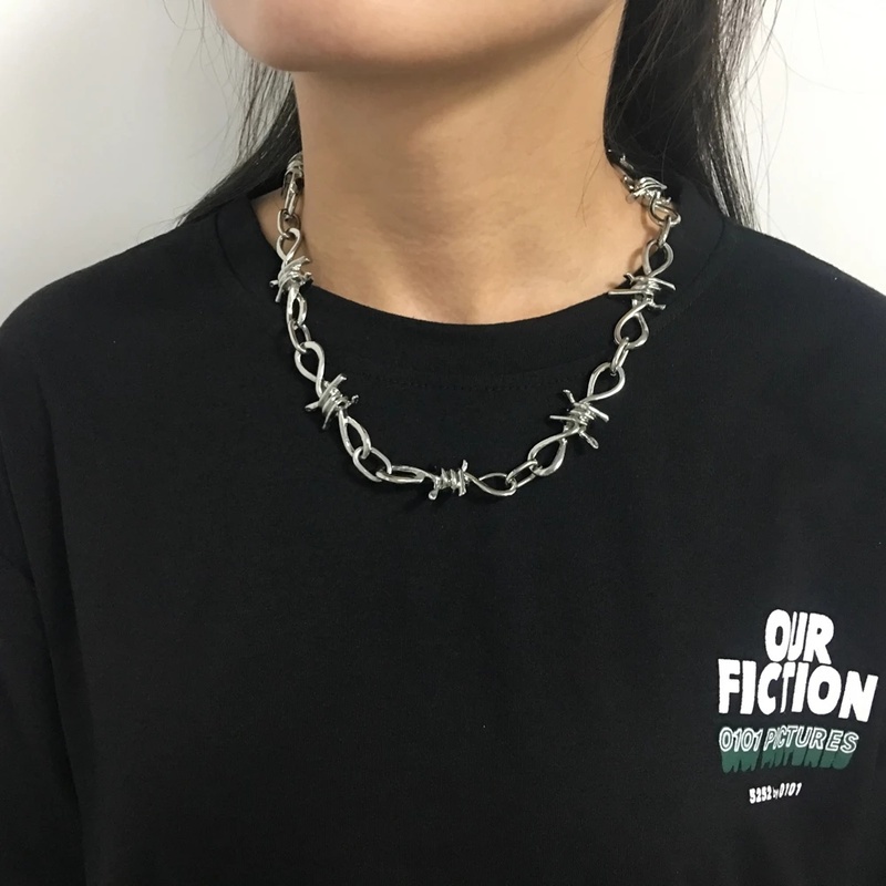 Kalung Rantai Klavikula Dengan Liontin Beruang Gaya Simple Elegan Untuk Wanita