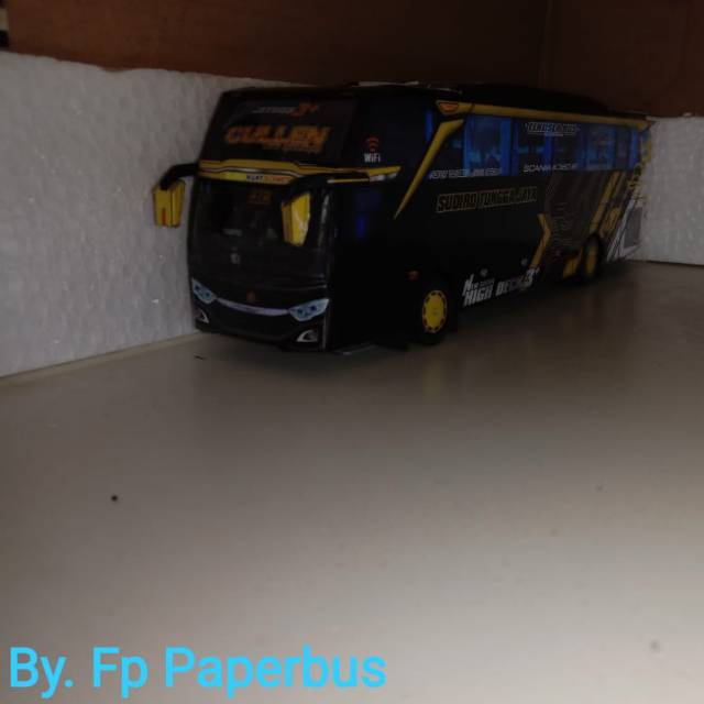 Paperbus STJ { CULLEN }