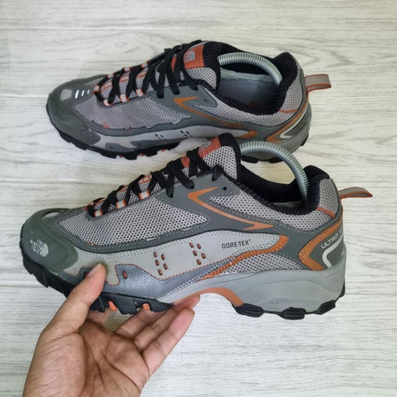 Sepatu The north face second