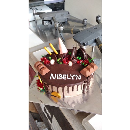 

kue ultah / ulang tahun blackforest