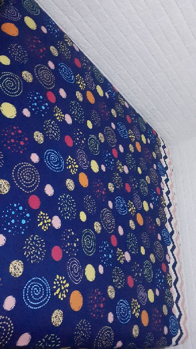 Sprei Waterproof Emira Size 180x200x27cm