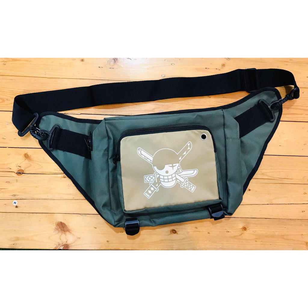 SLINGBAG AMPLIFY ZORO GLOW IN DARK