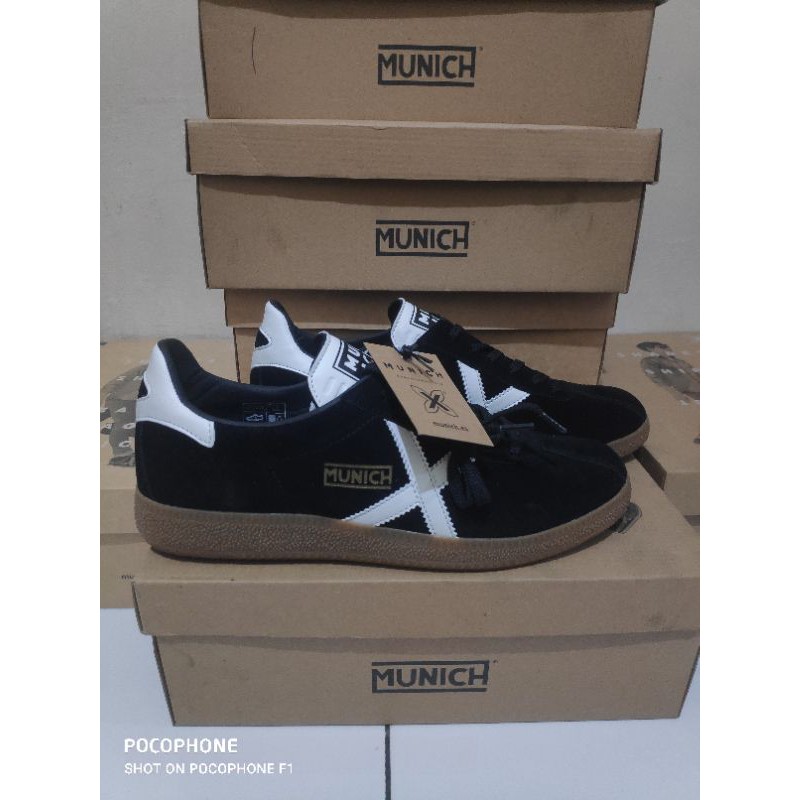 x munich black size 42