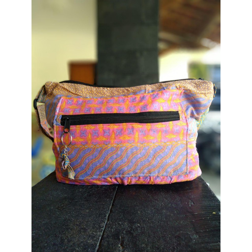 TAS SELEMPANG WANITA SANTAI BATIK MURAH DARI KAIN PERCA BERKUALITAS UNIK BERNILAI SENI TINGGI