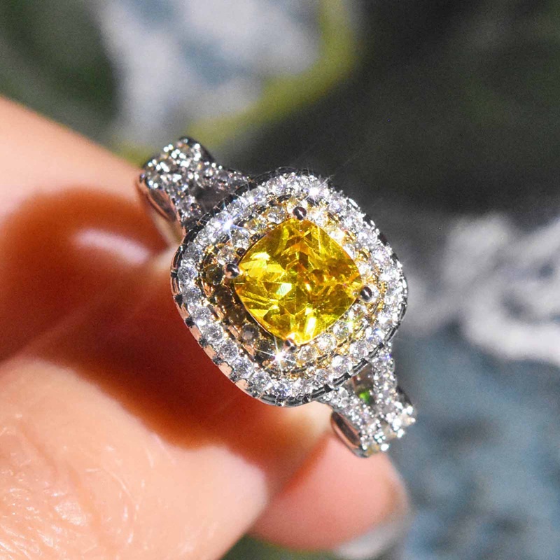 Cincin Berlian Kuning Imitasi Bentuk Kotak Untuk Wanita