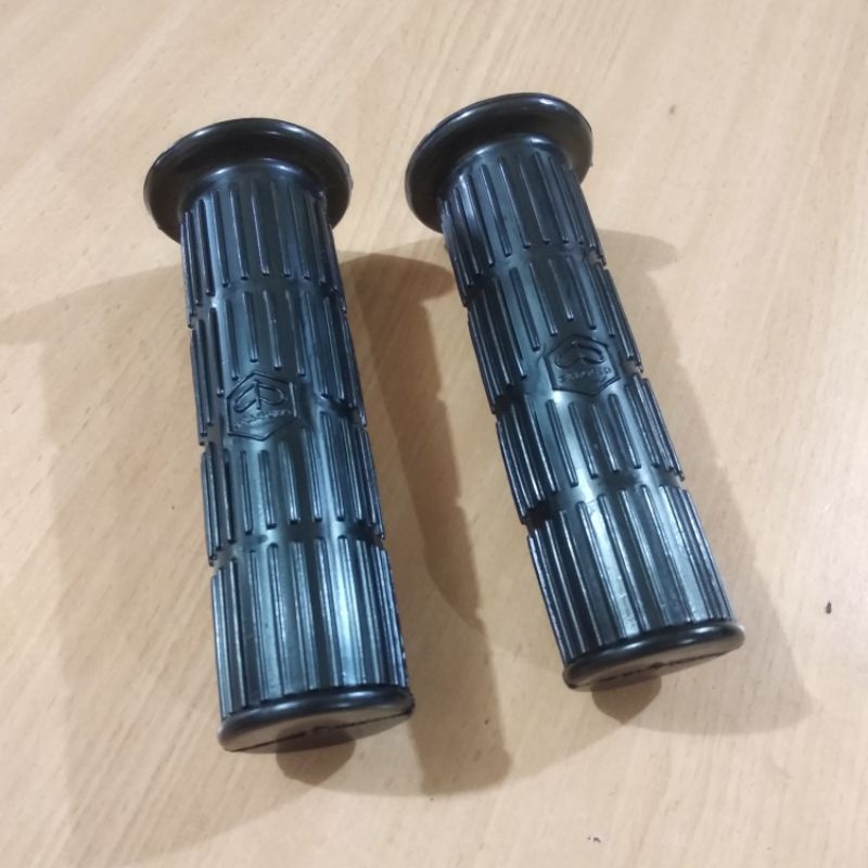 VESPA GRIP CUNG VESPA SUPER SPRINT IMPORT