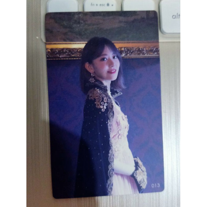 OFFICIAL IZ*ONE IZONE VAMPIRE PHOTOCARD MIYAWAKI SAKURA