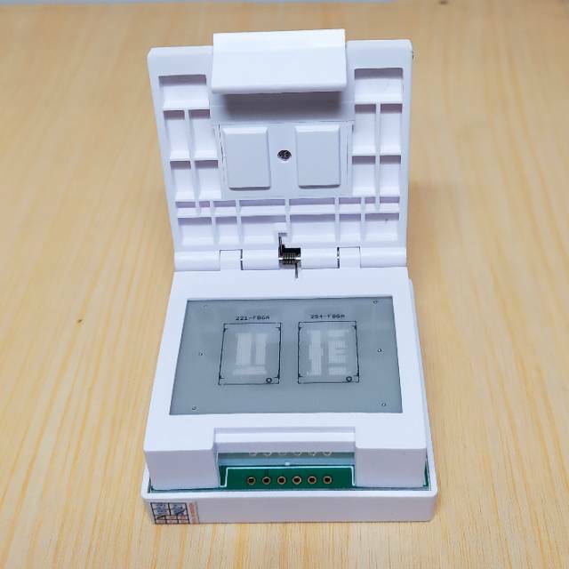 Socket UFI 221 254