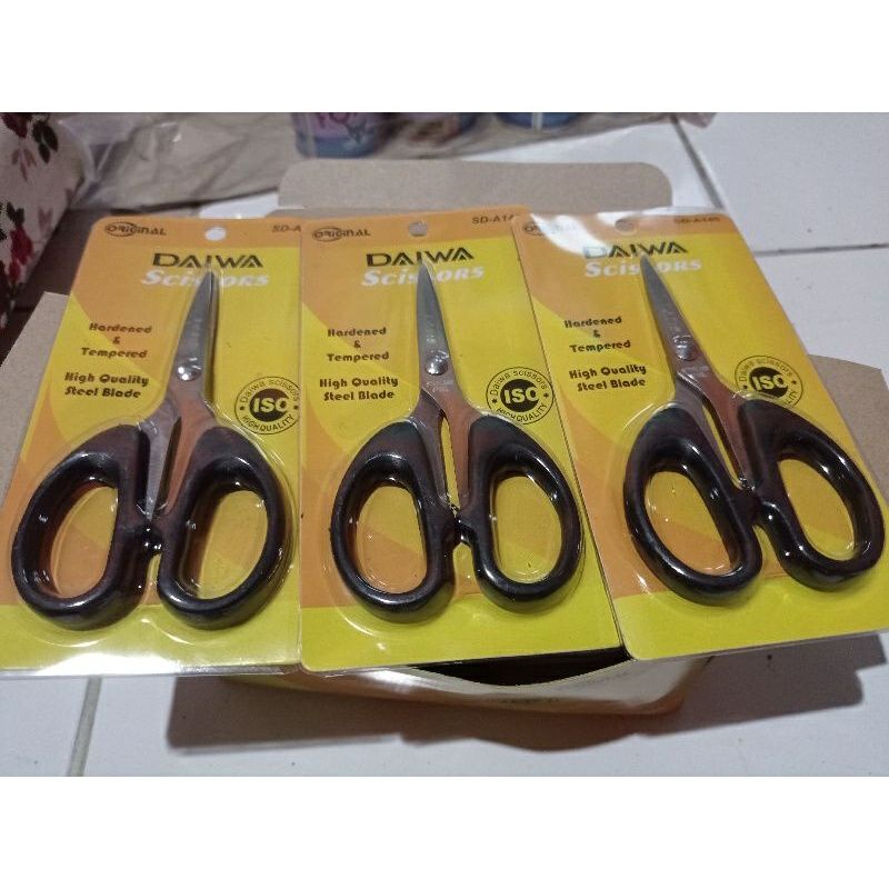 

Gunting Kecil Daiwa Tajam Murah / Alat Perlengkapan Jahit / Alat Kantor