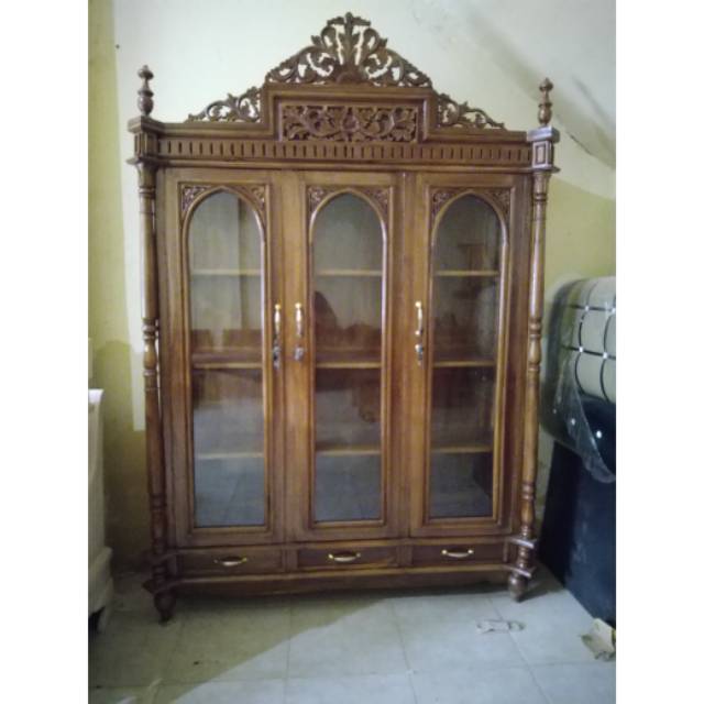 lemari hias 3 pintuh jati jepara kota palembang