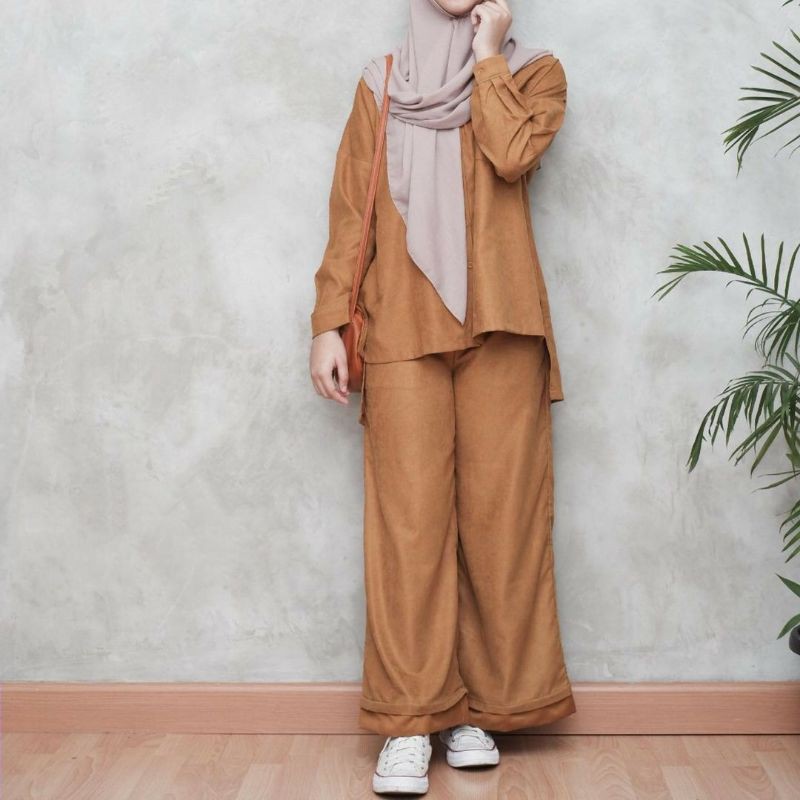 Suede Pants by Shopatbasic - Celana lurus lebar bahan suede corduroy premium