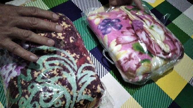 Selimut Bulu 140x200 Tebal 400gr Motif (xc) Lembut Halus Dewasa Impor Murah