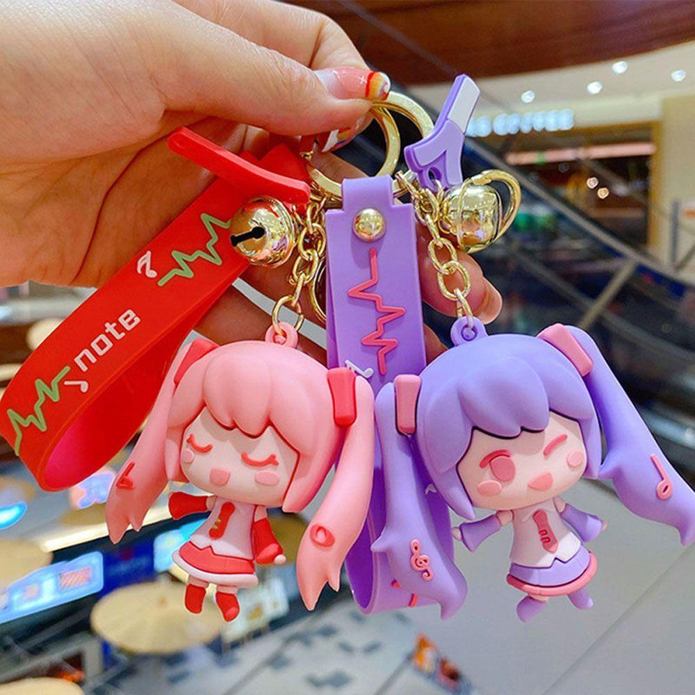 QUINTON Miku Hatsune Gantungan Kunci Perhiasan Hadiah Miniatur Mobil Gantungan Kunci Anime Jepang Darah Panas Anime Key Ring