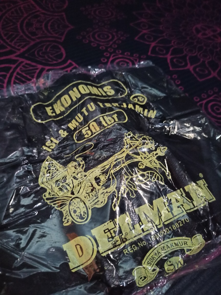 Kantong Plastik Hd Delman Hitam Ekonomis Ukuran 28