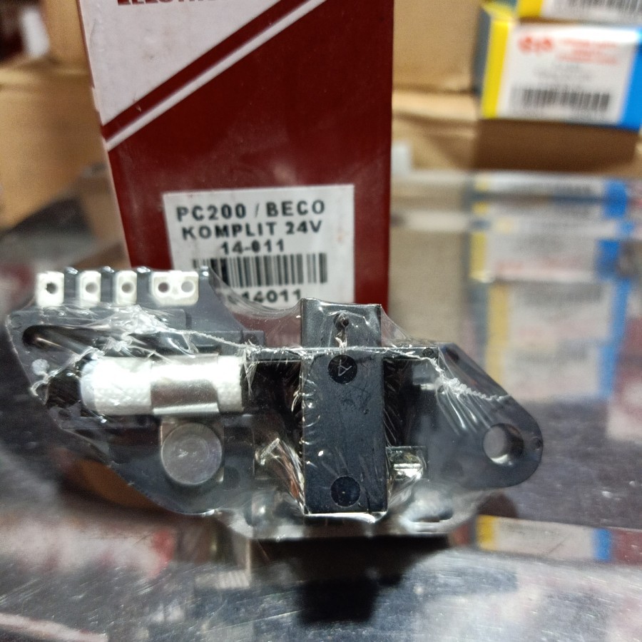 Ic Regulator komatsu Pc200 Beco Hitachi Komplit 24V 14-011