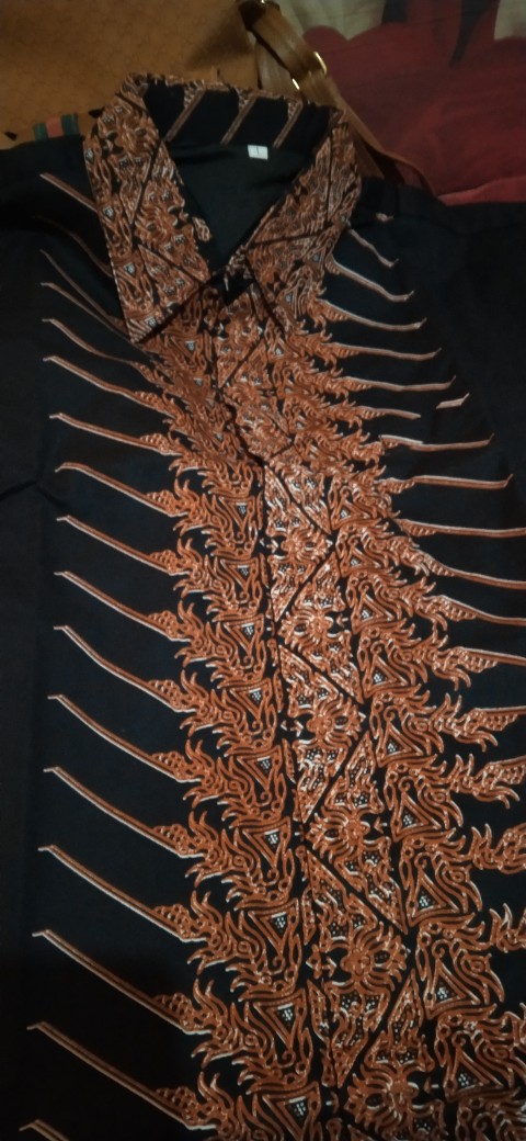 Mangkubumi Kemeja Batik Lengan Pendek Katun Halus Sragenan