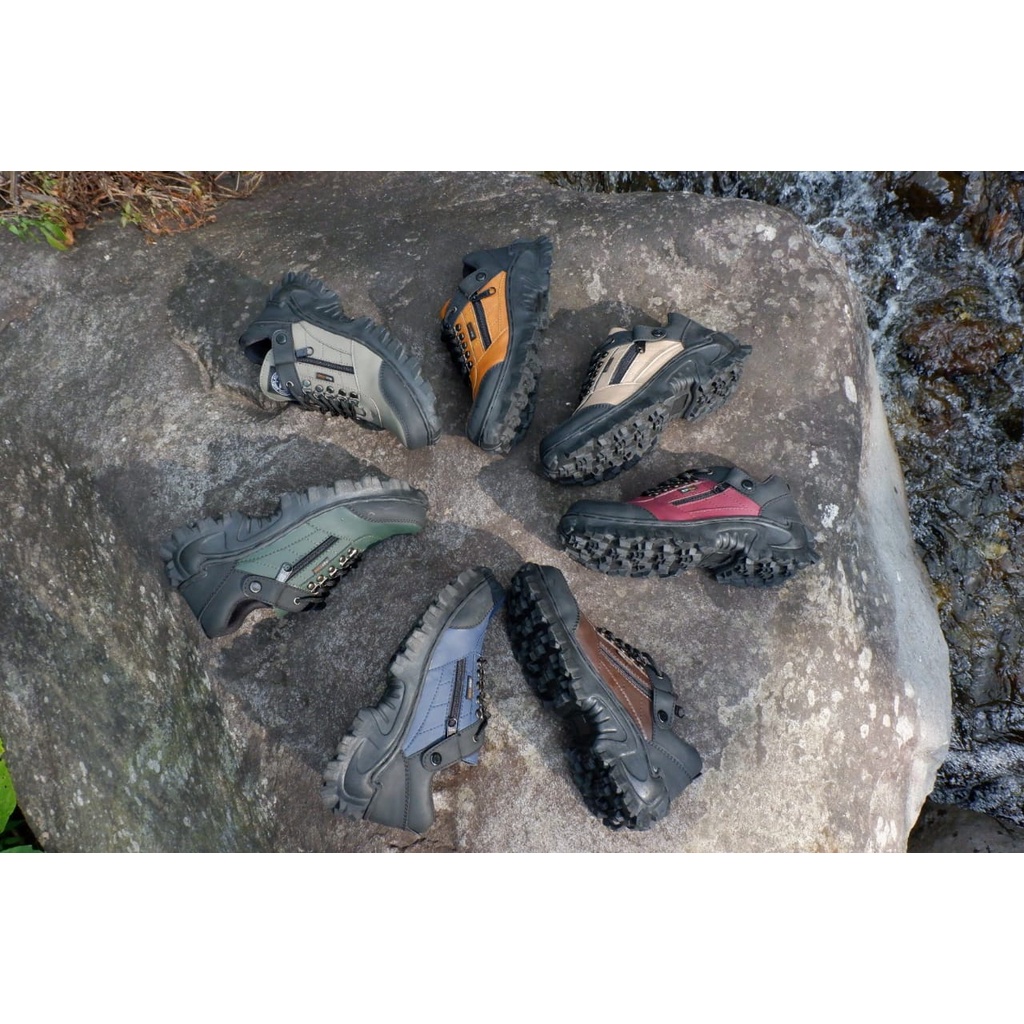 Sepatu safety ujung besi/sepatu gunung/sepatu hiking/ sepatu jhonwick sepatu sepatu safety