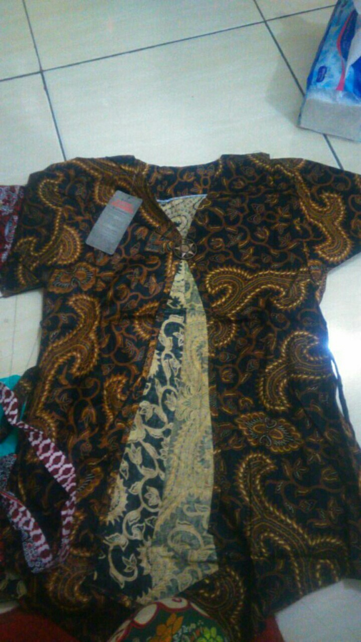 Atasan Blouse Karlina Batik Wanita