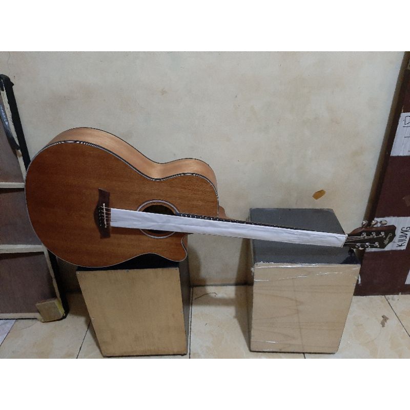 Gitar akustik COWBOY Gwc235ns original