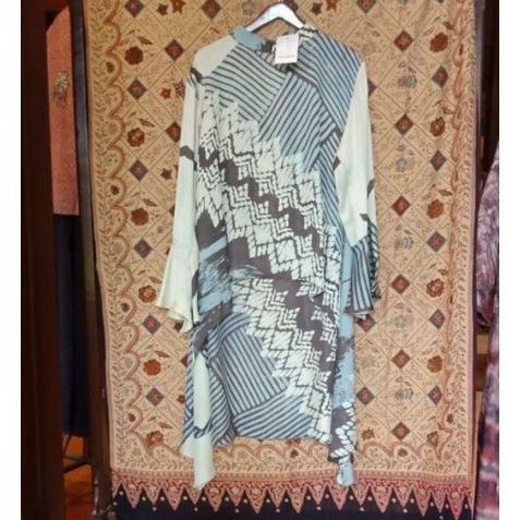 BEST SELLER  Ainun Tunik Tissue by Dian Pelangi LIMITED EDITION Baju Atasan Batik Casual Formal Kerj
