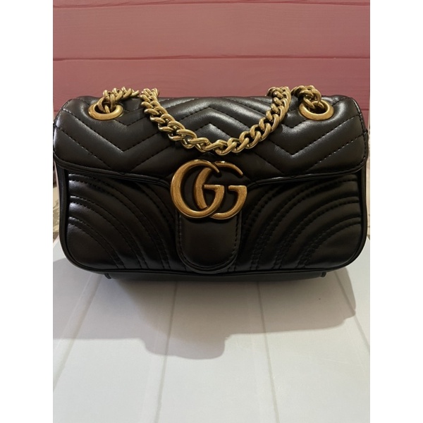 gucci shoulder black quilted
