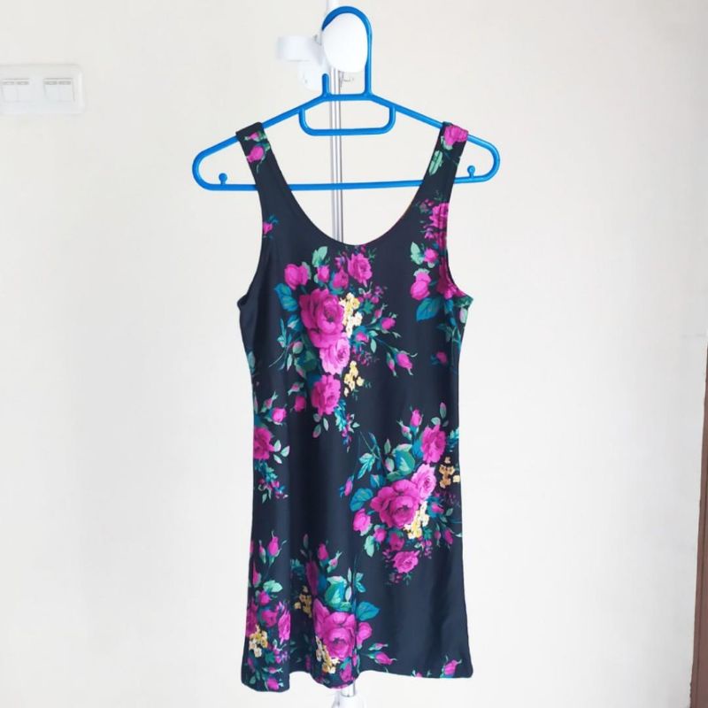 Dress bodycon hitam bunga