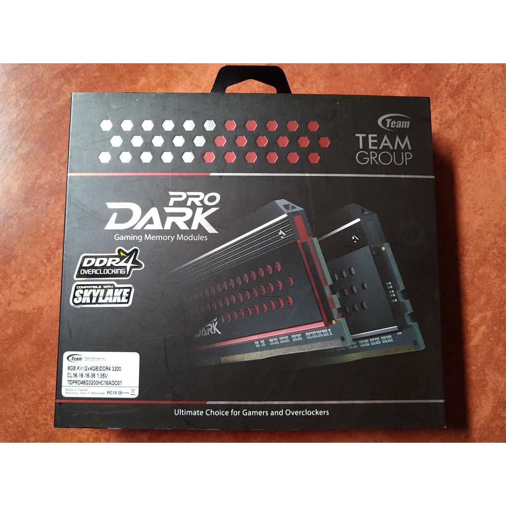 Ram komputer TEAM DARK PRO DDR4 2 CHANNEL 8 GB ( 2X4GB)