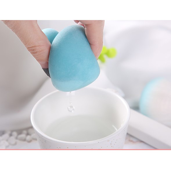 ILAHUI Powder Puff and Make up Brush/Make up spoge/Make up puff/Brush