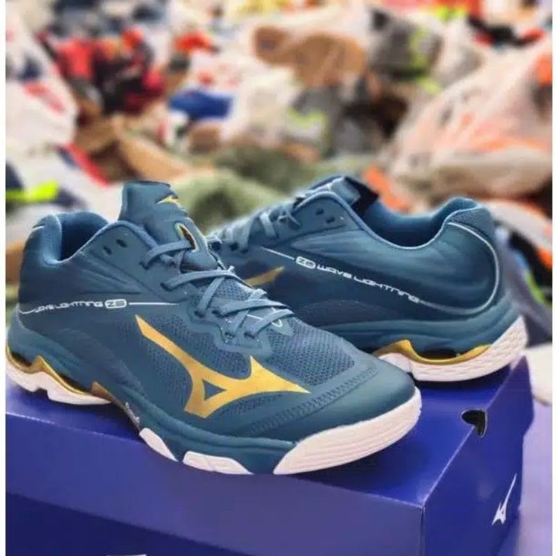 sepatu voly mizuno z6 low