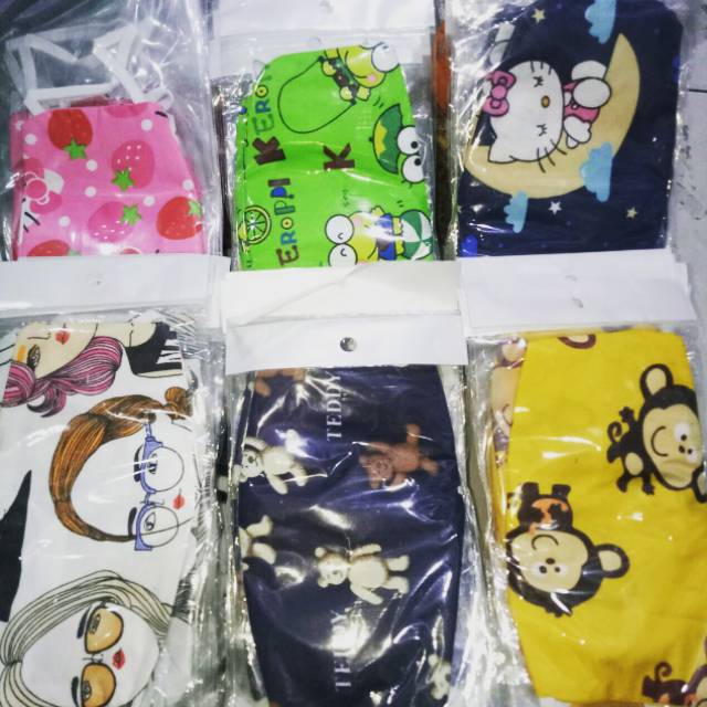 Masker kain motif model karet telinga bisa masuk tissue karakter