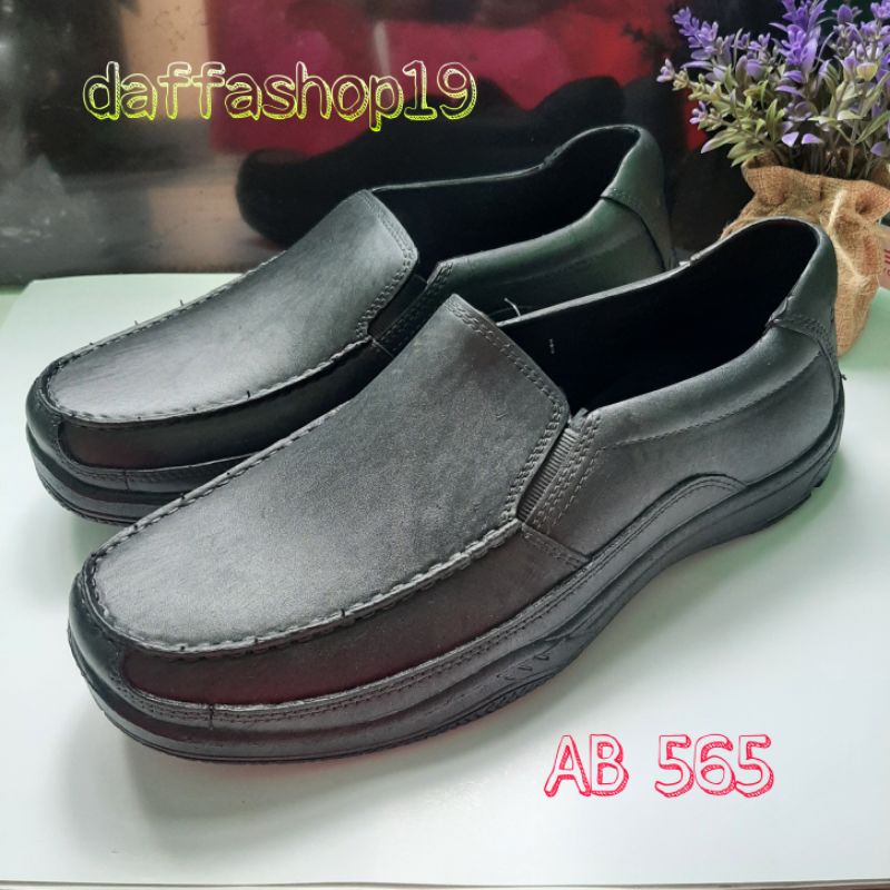 Sepatu Karet Pantofel Pria Att AB 565