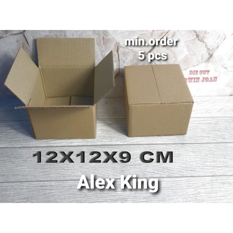 

Kardus / box / uk. 12x12x9 cm / packing polos baru ST