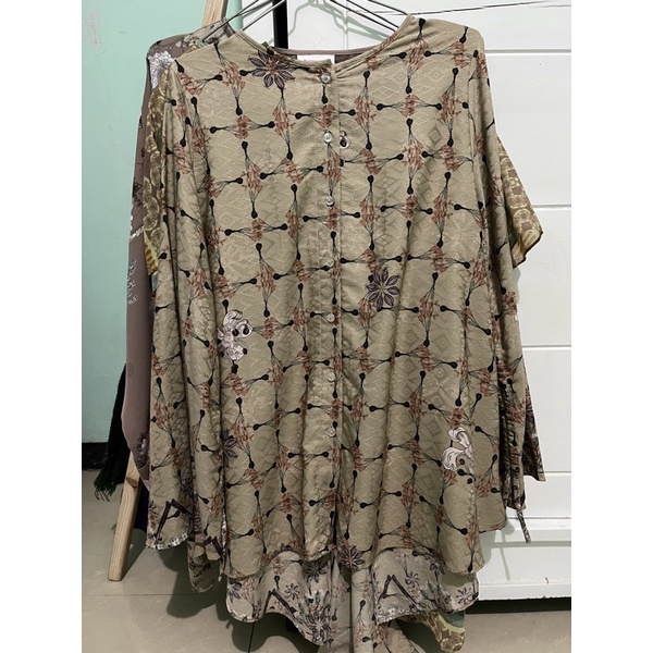 prelove ria miranda sale kuranji top size M