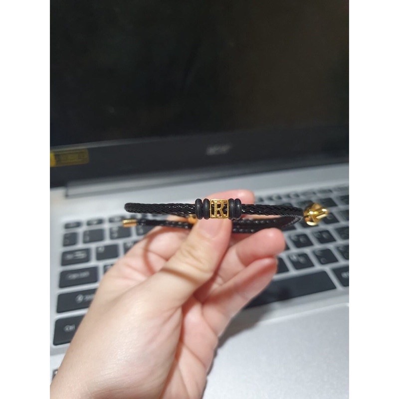 Gelang tali liontin kubus huruf R emas asli