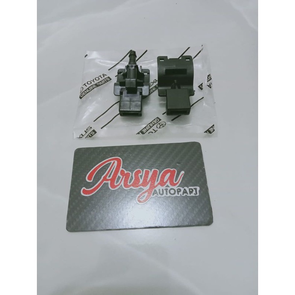 nozle nozel air wiper semprotan kaca depan Innova Fortuner Yaris original
