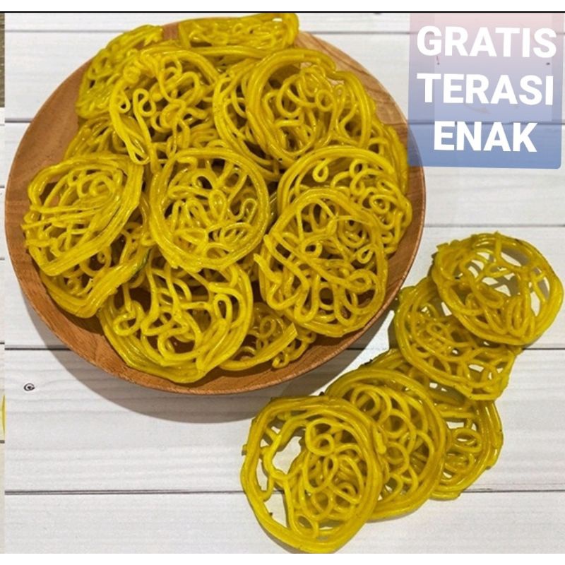

KERUPUK MIE ASINAN ENAK 200 GRAM GRATIS terasi khas cirebon