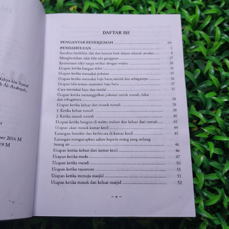 Terjemah Al Adzkar An Nawawi Karya Imam Nawawi Buku Original Beraqidah Aswaja Shopee Indonesia