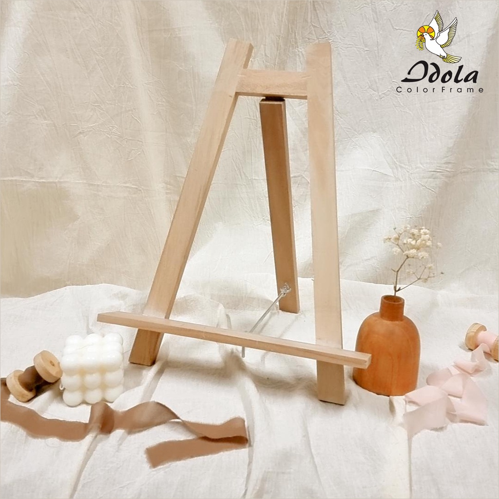 IDOLA FRAME : JAGRAK PIGURA KAYU KECIL
