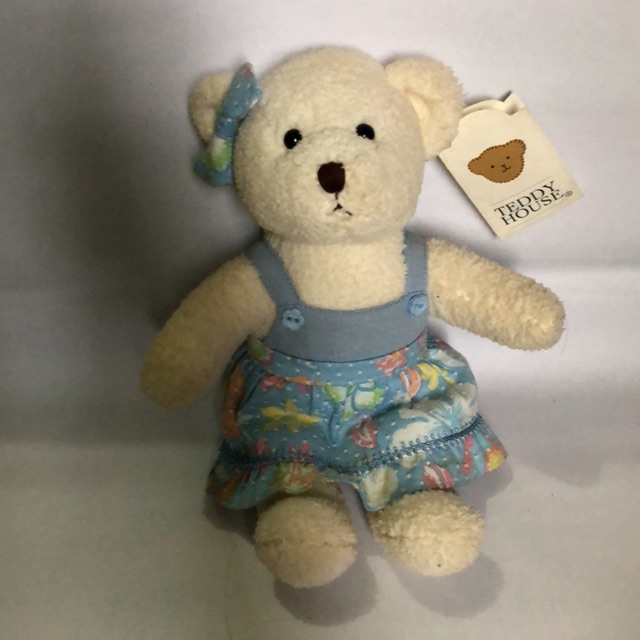 Boneka Teddy house