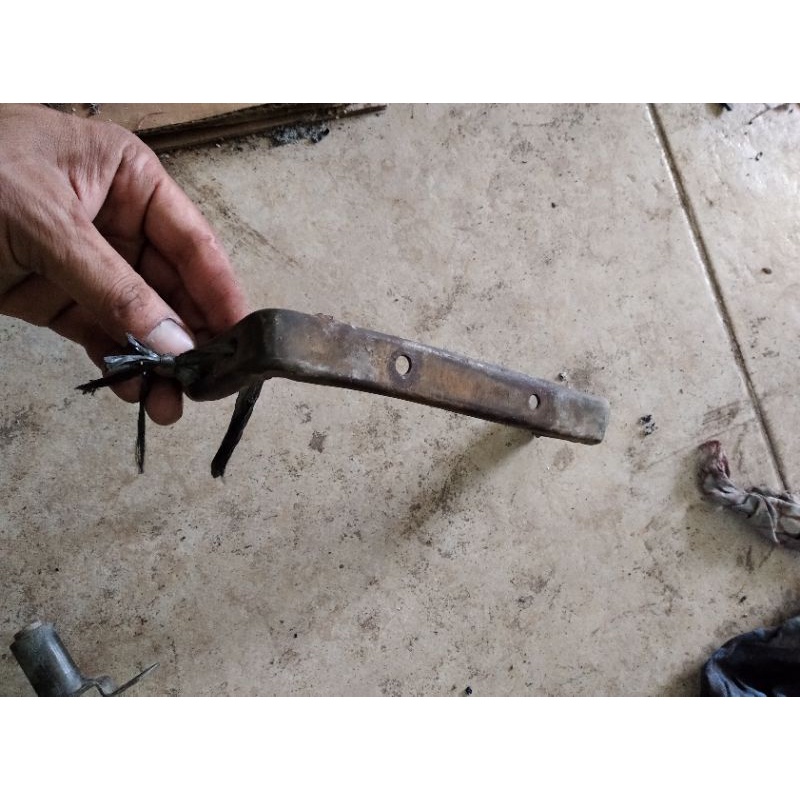 briket sayap satria 2tak lumba