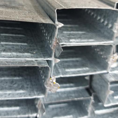 Hollow Plafon Galvalum 2x4 Tebal 0.35mm / Holo Gypsum