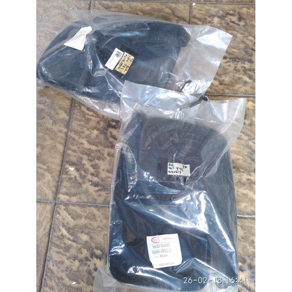 mud guard kijang kapsul belakang kiri dan kanan