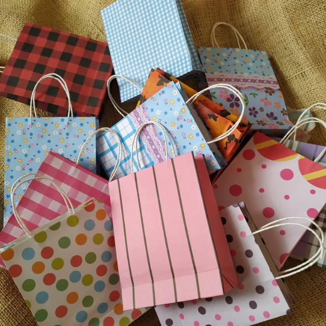 

URESHII Mini Paper Bag - Gift Bag 10x12.5x4cm - Set Isi 3Pcs